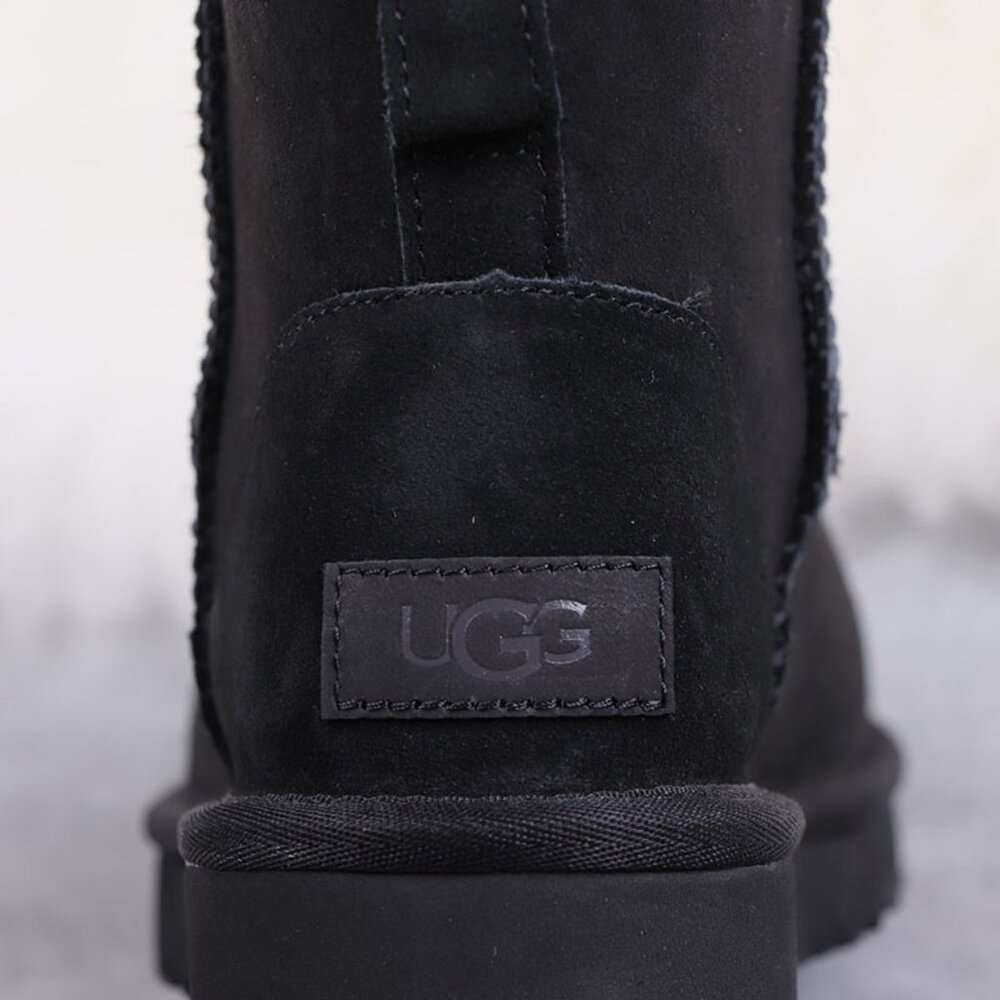 Ugg Classic Mini Fleece-Lined Warm Short-Shaped Snow Boots (Couples') Black - Picture 7 of 8